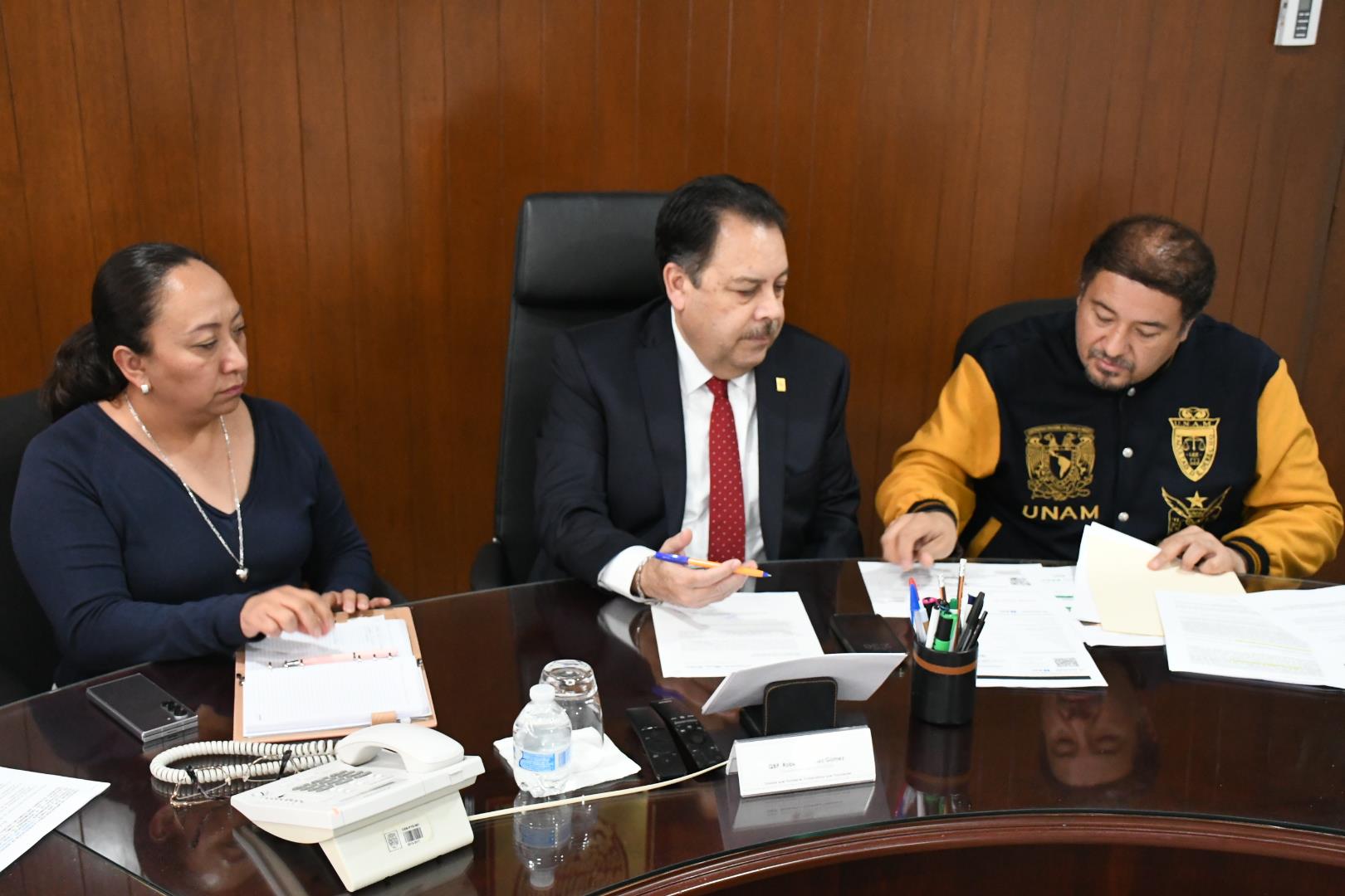 Reunión de trabajo con las Secretarías de Asuntos Jurídicos y Promoción Turística